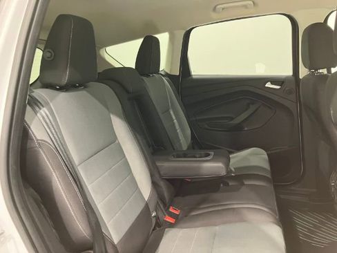 Used 2016 Ford Escape SE w/ Equipment Group 201A AWD/4WD image 42