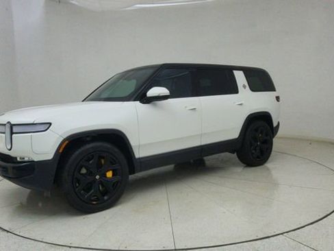 Used 2024 Rivian R1S Adventure image 67