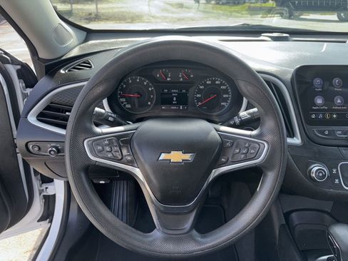 Used 2024 Chevrolet Malibu LS w/ Driver Confidence Package image 11