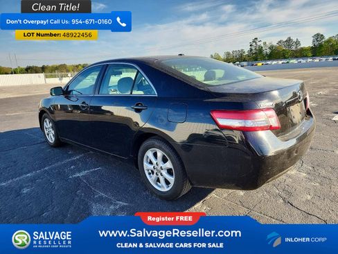 Used 2011 Toyota Camry LE w/ LE Extra-Value Pkg image 3