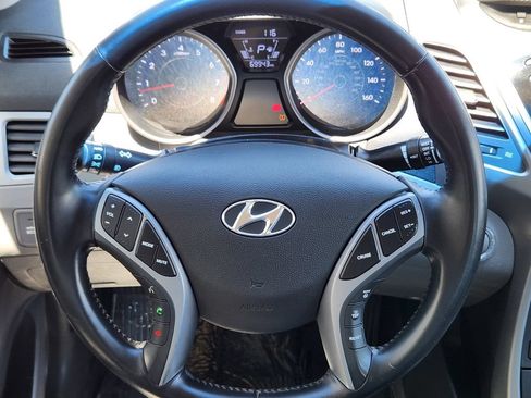 Used 2016 Hyundai Elantra Limited FWD image 21