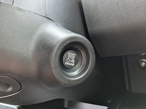 Used 2025 RAM ProMaster 1500 FWD image 27
