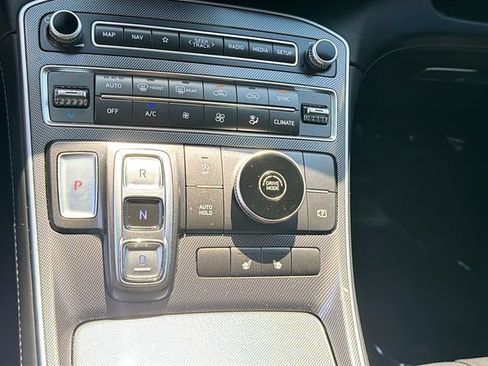 Certified 2023 Hyundai Santa Fe SEL w/ Premium Package FWD image 16