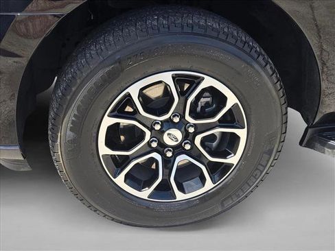 Certified 2024 Ford Expedition XLT RWD image 23