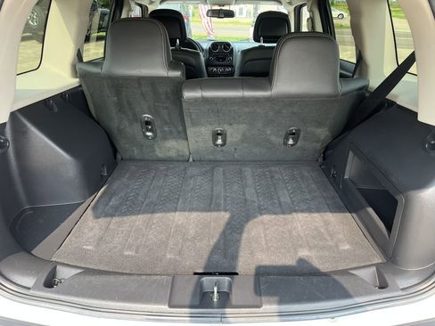 Used 2016 Jeep Patriot High Altitude image 15