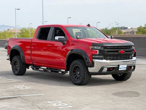 Used 2021 Chevrolet Silverado 1500 LT AWD/4WD image 9