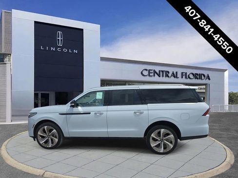 New 2026 Lincoln Navigator L Black Label AWD/4WD image 6