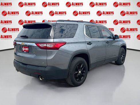 Used 2020 Chevrolet Traverse LT FWD image 5