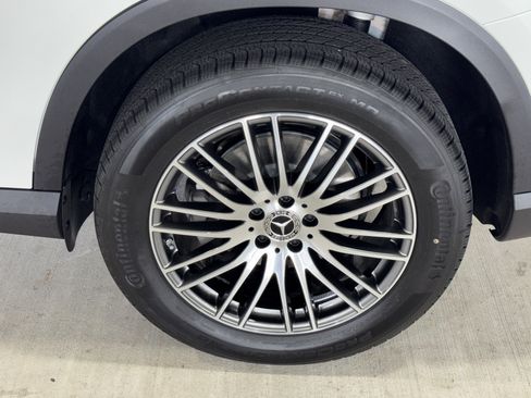 Used 2026 Mercedes-Benz GLC 300 image 35