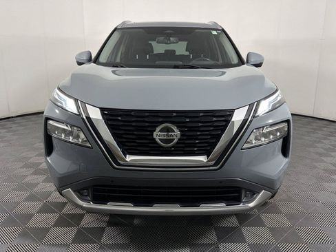 Used 2021 Nissan Rogue Platinum FWD image 2