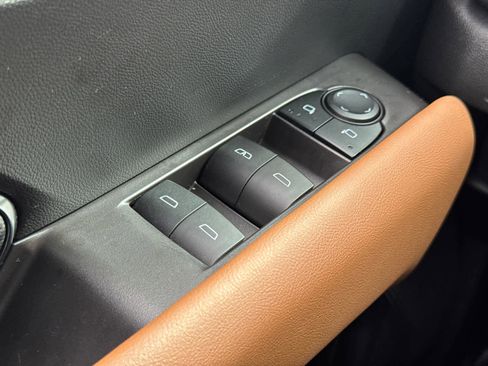 Used 2024 GMC Canyon AT4 w/ Canyon Safety Plus Package image 23