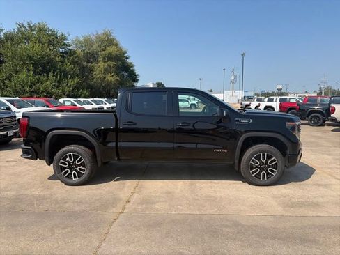 New 2026 GMC Sierra 1500 AT4 w/ AT4 Premium Package AWD/4WD image 7