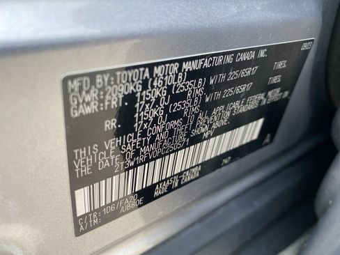Used 2023 Toyota RAV4 XLE w/ Convenience Package FWD image 39