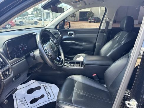 Used 2023 Kia Sorento S FWD image 13
