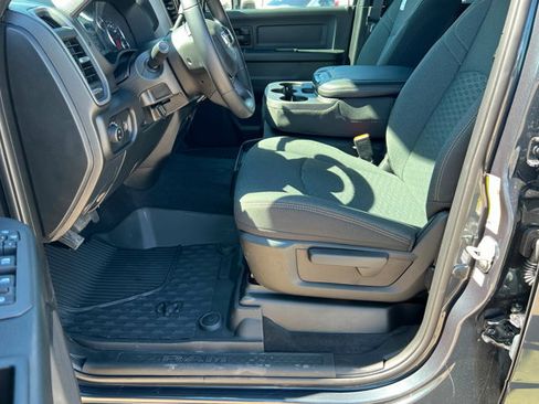New 2026 RAM 2500 Tradesman AWD/4WD image 17