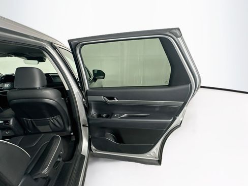 Used 2025 Hyundai Palisade SEL FWD image 33