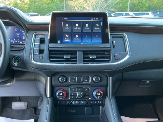 Used 2023 Chevrolet Suburban Premier RWD image 21