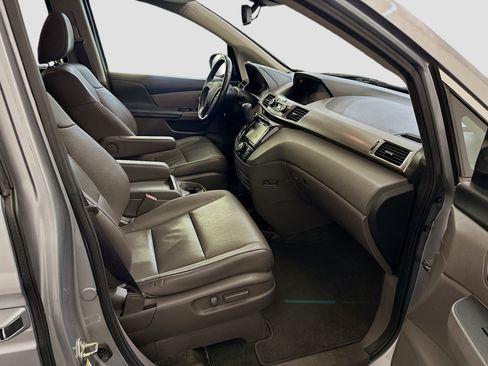 Used 2016 Honda Odyssey Touring Elite image 35