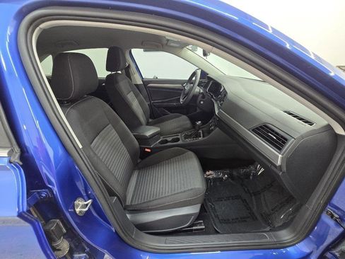 Used 2023 Volkswagen Jetta S image 17