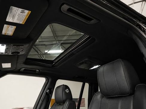Used 2011 Land Rover Range Rover HSE AWD/4WD image 25