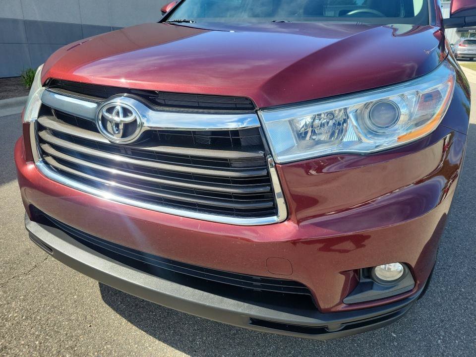 Used 2014 Toyota Highlander XLE FWD image 30