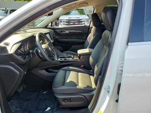 Used 2023 Buick Envision Essence FWD image 13