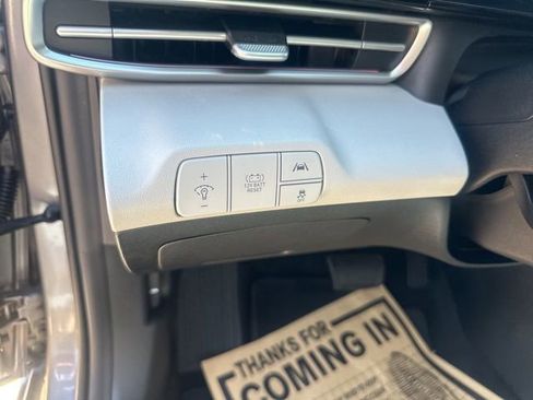 Used 2023 Hyundai Elantra Limited FWD image 13