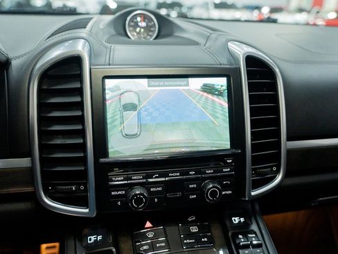 Used 2014 Porsche Cayenne GTS AWD/4WD image 41