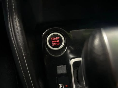 Used 2019 Nissan Kicks SV FWD image 24