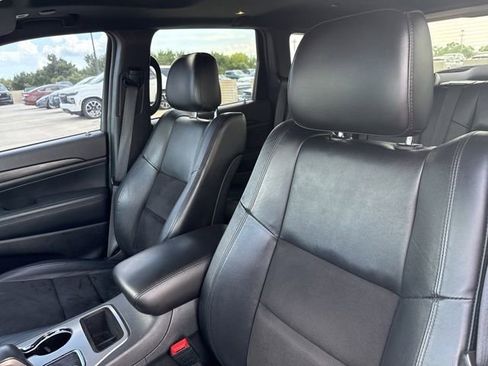 Used 2021 Jeep Grand Cherokee Laredo X AWD/4WD image 15