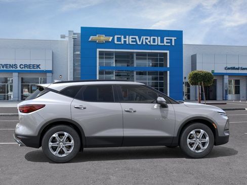 New 2026 Chevrolet Blazer LT w/ Convenience Package AWD/4WD image 3