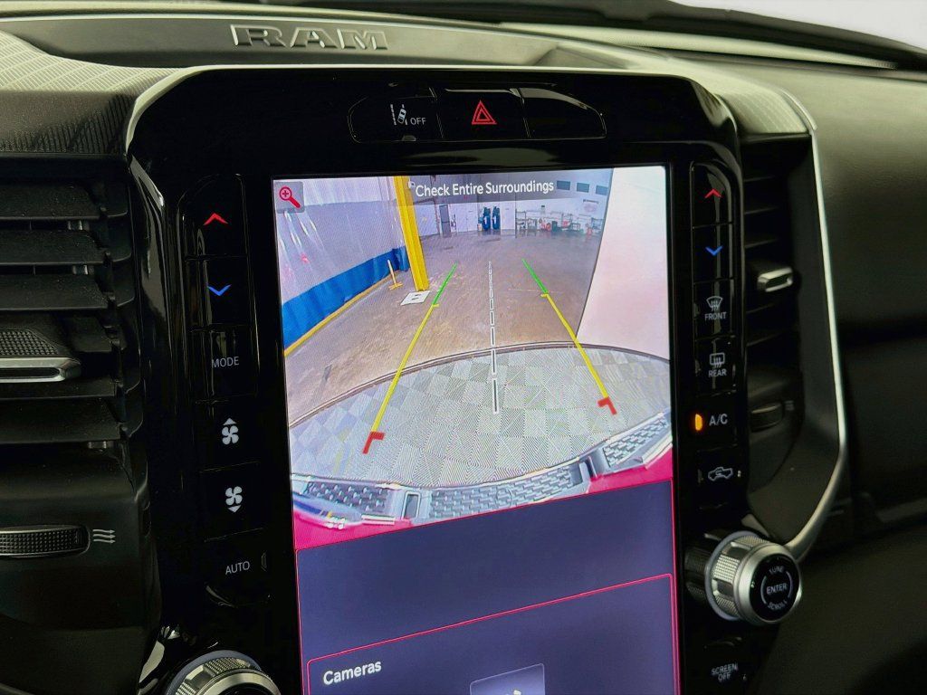 Used 2025 RAM 1500 Big Horn AWD/4WD image 14