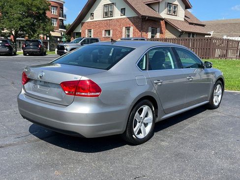 Used 2013 Volkswagen Passat 2.5 SE FWD image 7