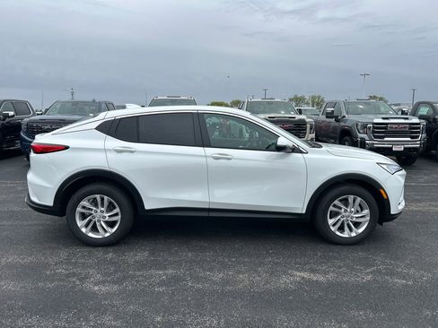 New 2026 Buick Envista Preferred FWD image 10