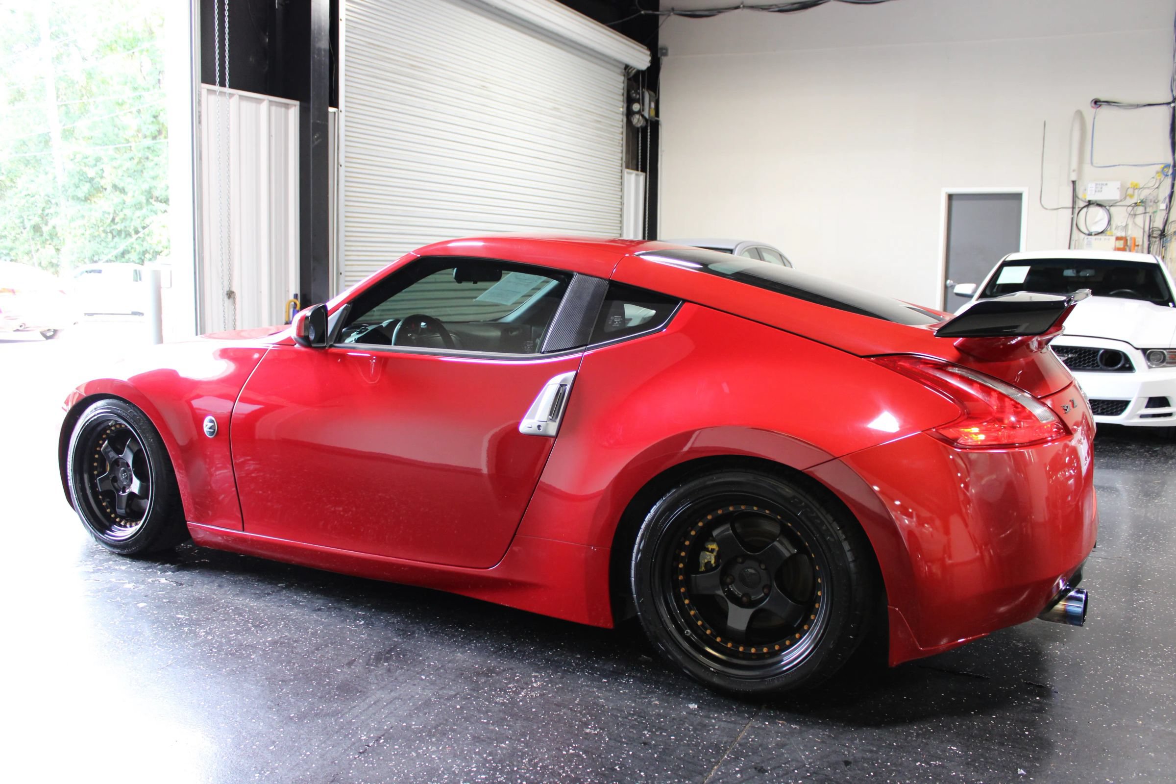 Used 2012 Nissan 370Z Coupe RWD image 6