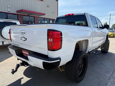Used 2017 Chevrolet Silverado 1500 W/T RWD image 4