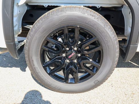 New 2026 GMC Sierra 1500 Elevation AWD/4WD image 32