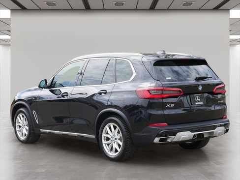 Used 2019 BMW X5 xDrive40i w/ Convenience Package AWD/4WD image 4