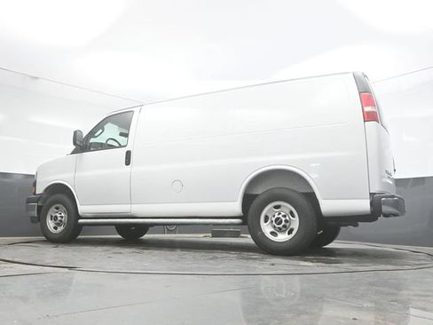 Used 2025 GMC Savana 2500 w/ Driver Convenience Package RWD image 41
