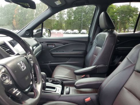 Used 2019 Honda Ridgeline Black Edition image 17