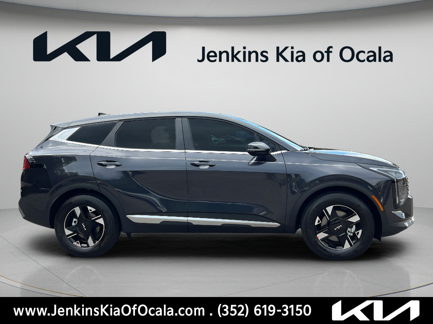 New 2027 Kia Sportage LX FWD image 2