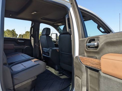 Used 2022 Chevrolet Silverado 3500 High Country AWD/4WD image 53