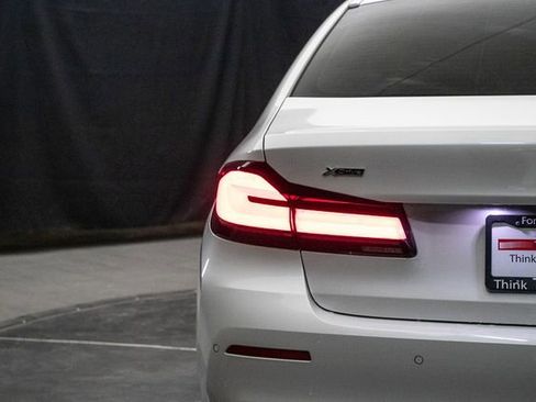 Used 2022 BMW 530i xDrive w/ Premium Package AWD/4WD image 13