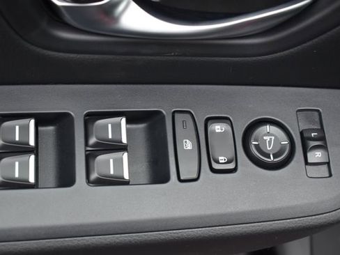 New 2025 Honda Pilot Touring image 11