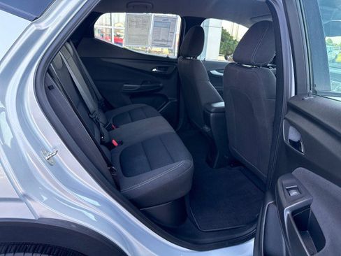 Used 2023 Chevrolet Bolt EUV LT w/ Comfort Package FWD image 28