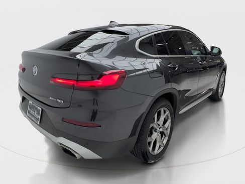Used 2022 BMW X4 xDrive30i AWD/4WD image 7