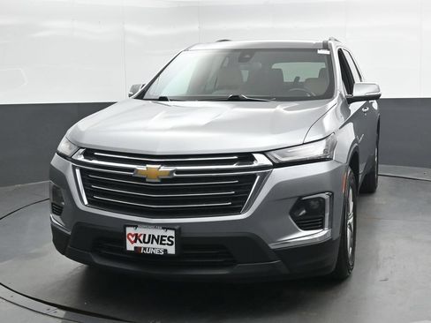 Used 2023 Chevrolet Traverse LT w/ LPO, Cargo Package AWD/4WD image 8