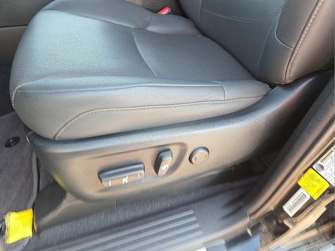 Used 2022 Lexus GX 460 Premium w/ Premium Plus Package AWD/4WD image 21