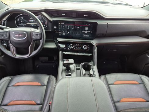 Used 2024 GMC Sierra 1500 AT4 w/ Technology Package AWD/4WD image 19