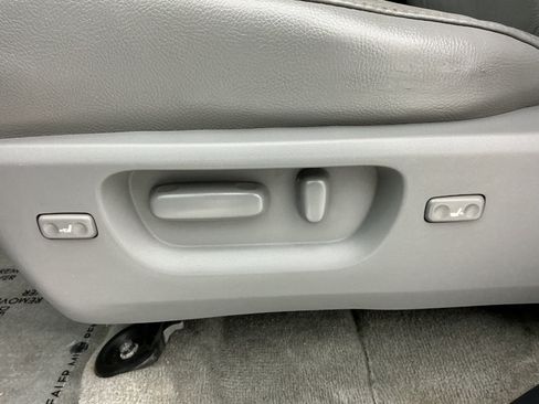 Used 2008 Toyota Sequoia Limited AWD/4WD image 42